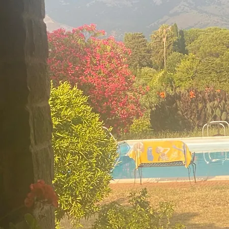 Casa Pratolungo Εξοχικό σπίτι *